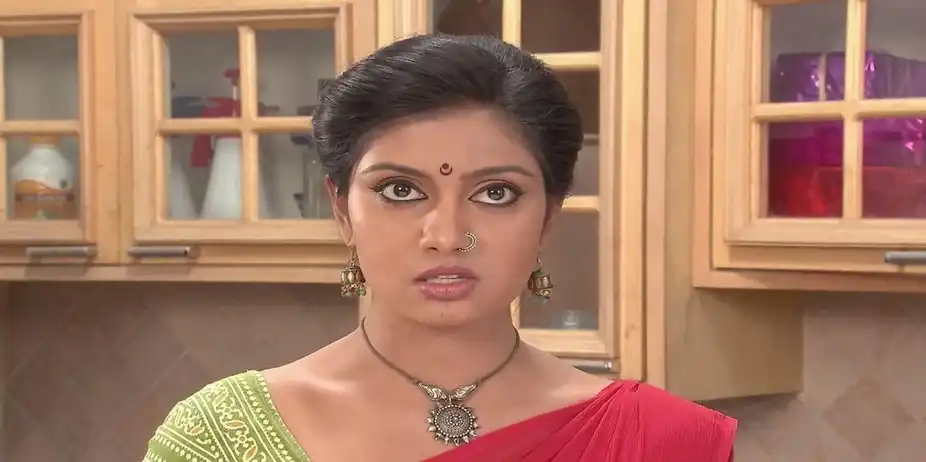 Parnika Injures Herself | Naagamandala
