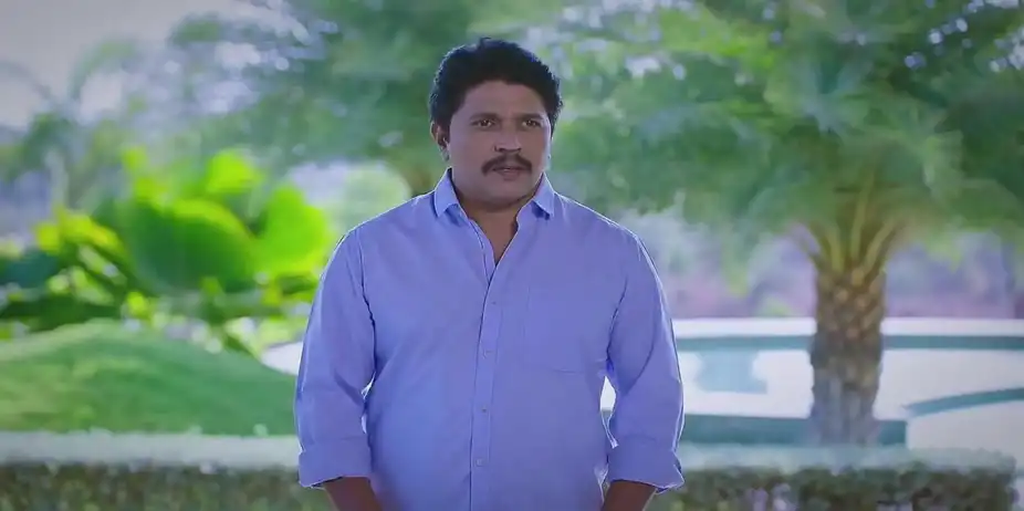 Bhoomika's Question Makes Anand Nervous | Amruthadhaare