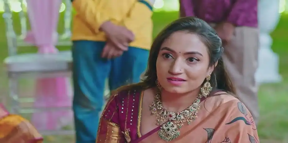 Priya's 'Mehendi' Ritual | SeethaRaama