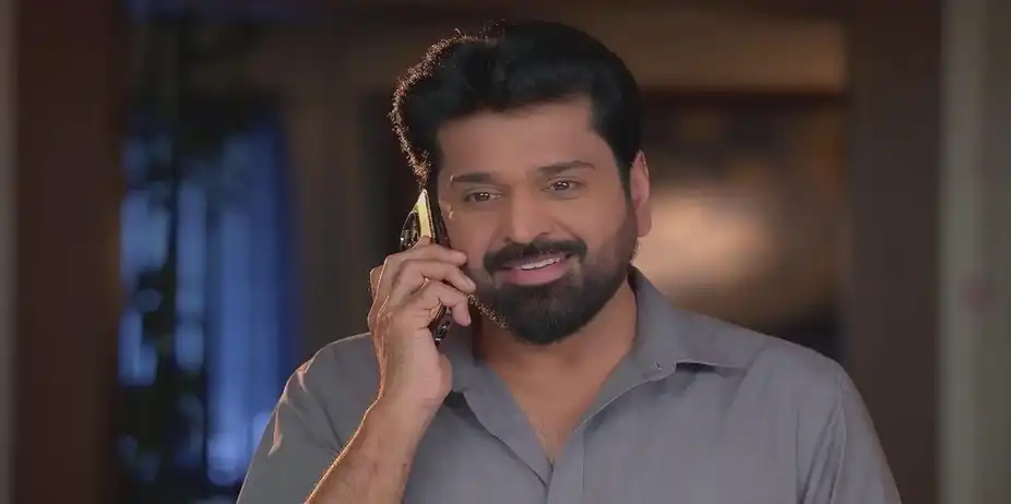 Seenu Tends to Maya | Sandhya Raagam