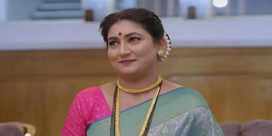 Paaru Seeks Ahilya Devi's Blessings | Paaru