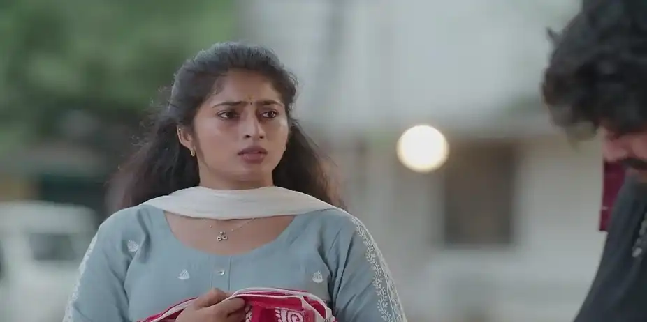 Veera Tends to Maaran | Veera