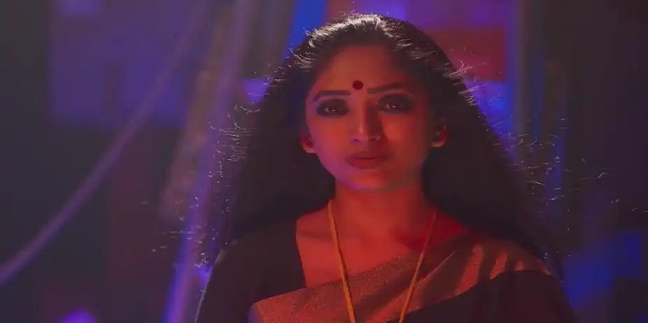 Bommi's Spirit Advises Rani | Ninaithale Innikum