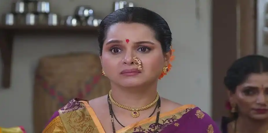 Raghunath Urges Shyama to Give Nandu a Chance | Sara Kahi Tichyasathi