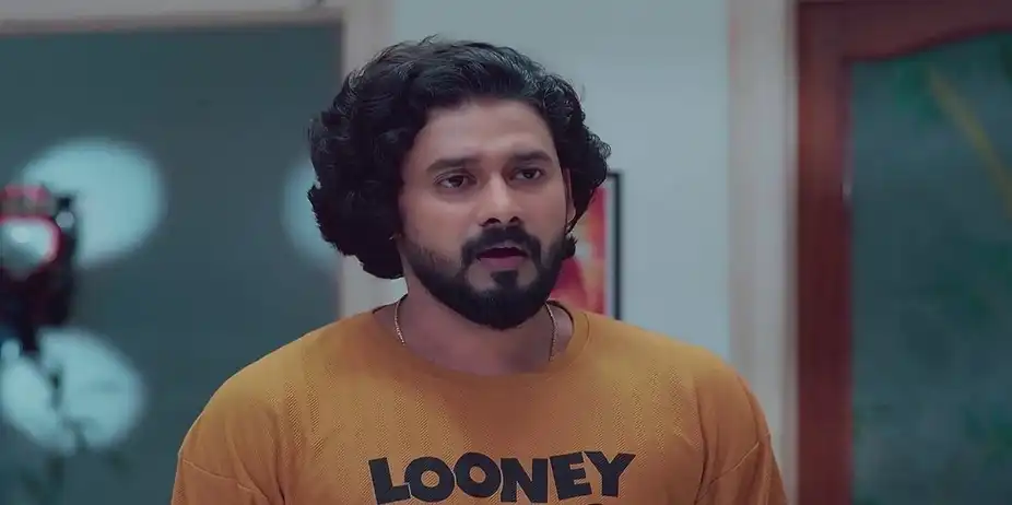 Sanju Stops Govind | Mizhirandilum