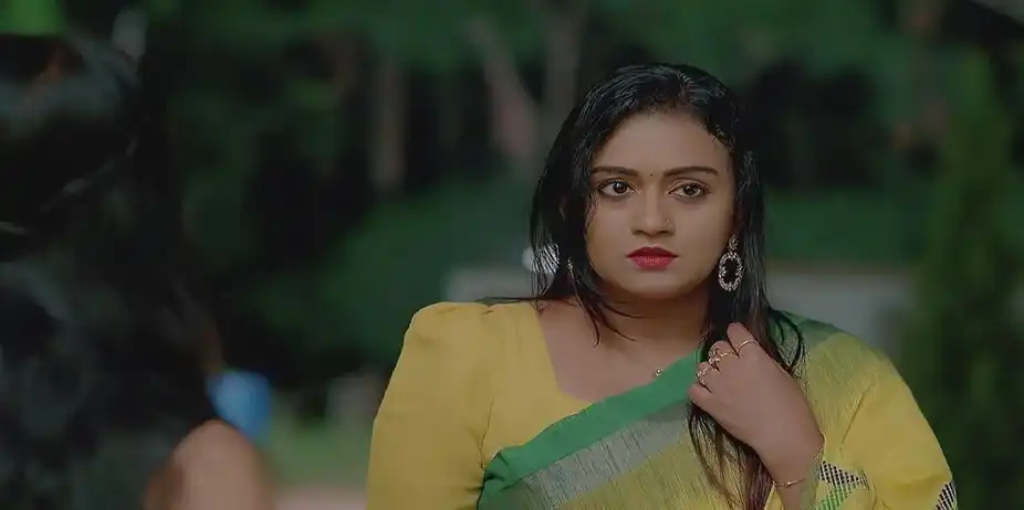 Avanthika Tells Anagha about Hariharan | Mangalyam