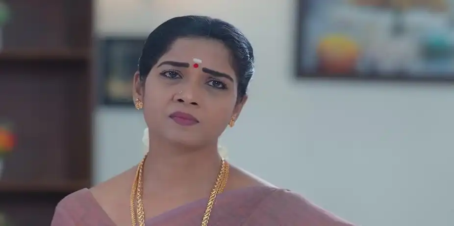 Valli Speaks in Favour of Maaran | Veera
