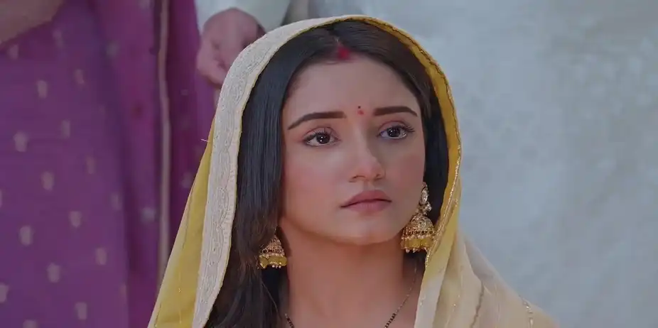The Priest Discusses Dangers Clouding Rajvansh’s Life | Kumkum Bhagya