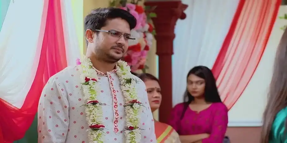 Nandita Asks Rai to Adjust with Her In-Laws | Mithijhora