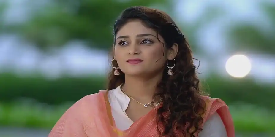 Priya Expresses Her Desire to Paaru | Paaru