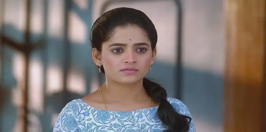 Priya Expresses Her Desire to Paaru | Paaru