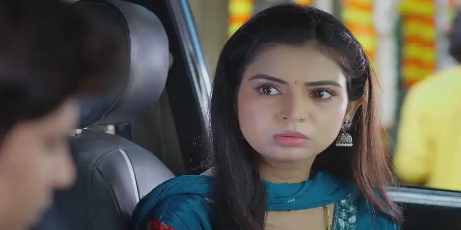 Divya Refuses Chandan Stay at the Hotel | Shiva