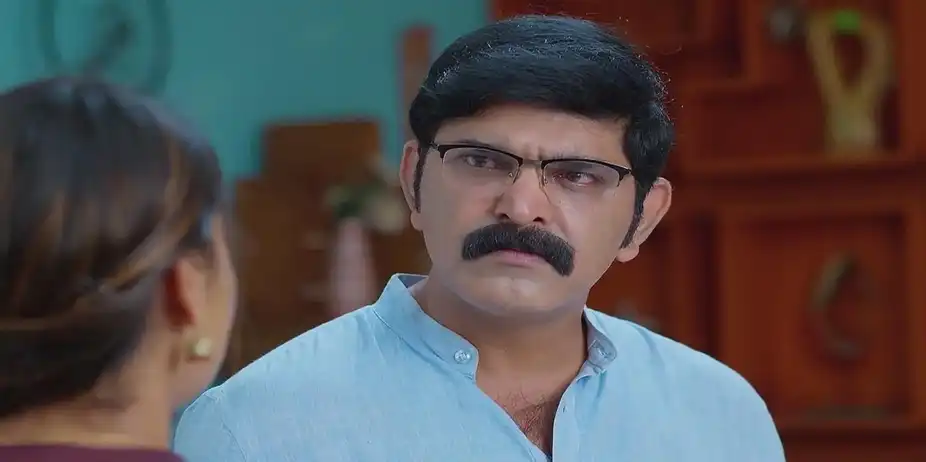 Roopa Pleads with Prathap | Ammayi Garu