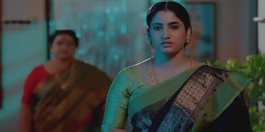 Rajalakshmi Scolds Savithri |Valsalyam