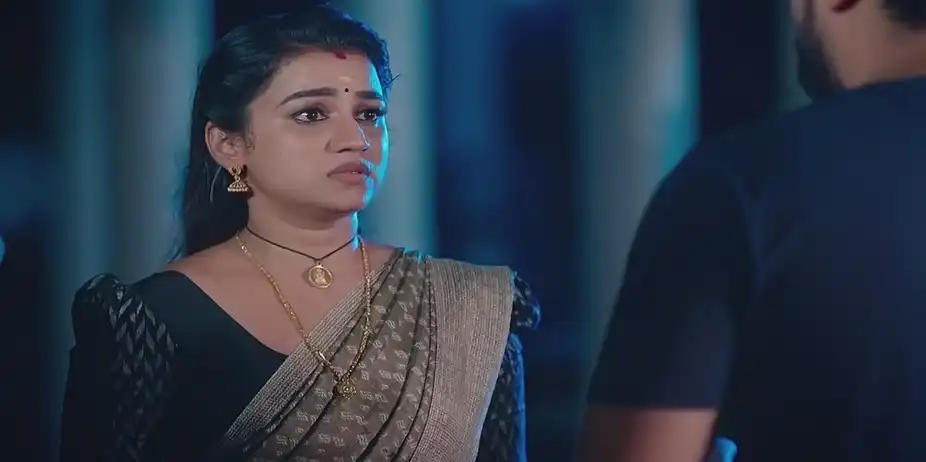 Vishal Questions Parvathy | Parvathy