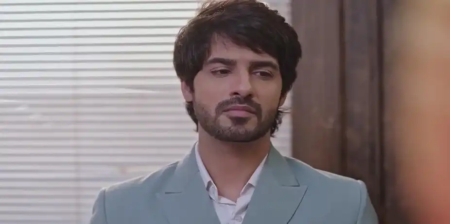 Rajvansh Announces the News of Winning the Contract | Kumkum Bhagya