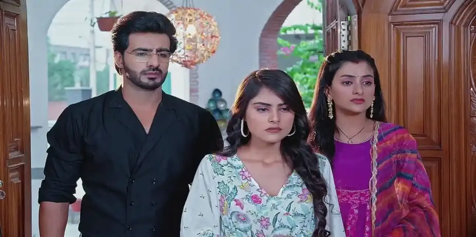 Kavya Cries in front of the Sehgals | Shivika