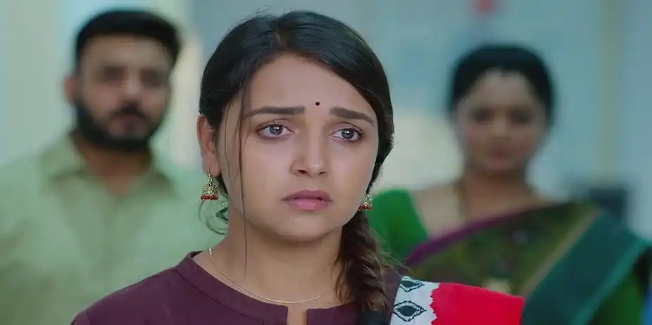 Roopa Claims Innocence | Ammayi Garu