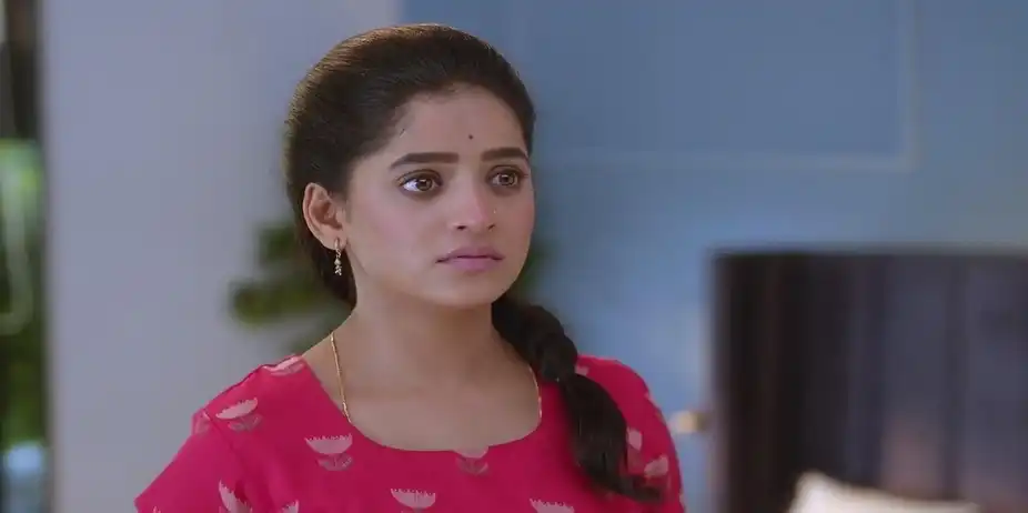 Priya Expresses Her Desire to Paaru | Paaru