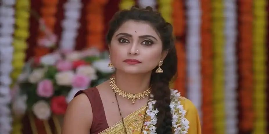 Priya Expresses Her Desire to Paaru | Paaru
