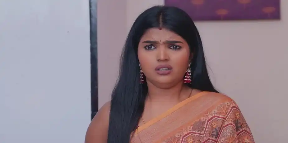 Lara Feels Restless | Ninaithale Innikkum