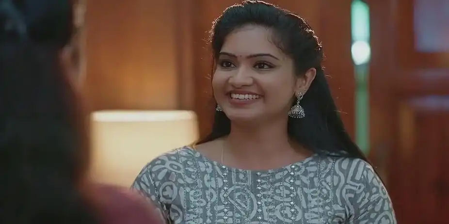 Meenakshi Sings a Lullaby | Valsalyam