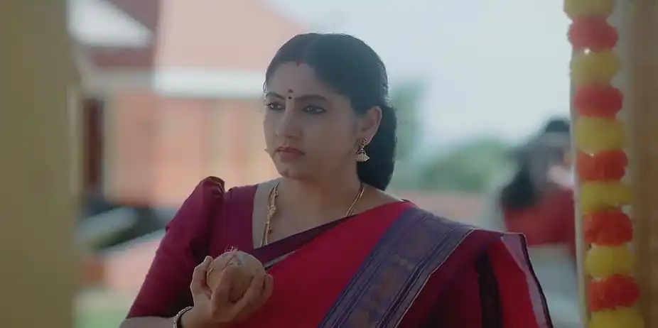 Jayaram Stops Nandhini | Valsalyam