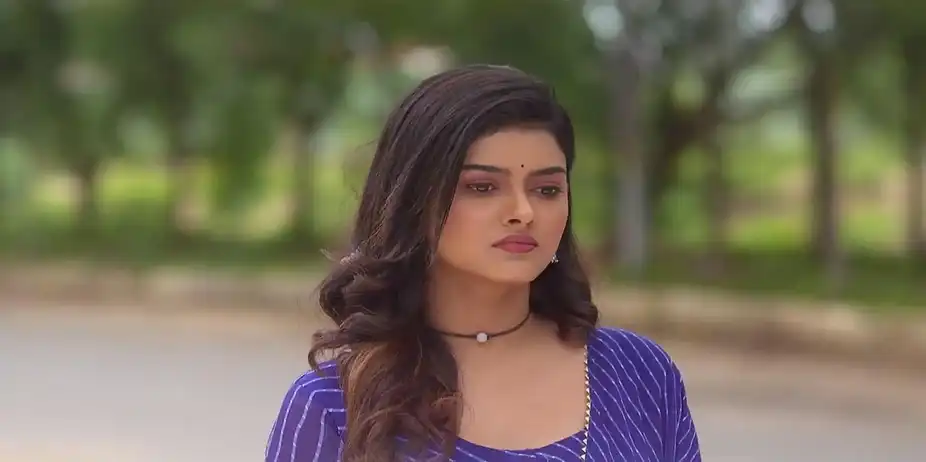 Diya Lies to Shraddha | Bhagya Rekha