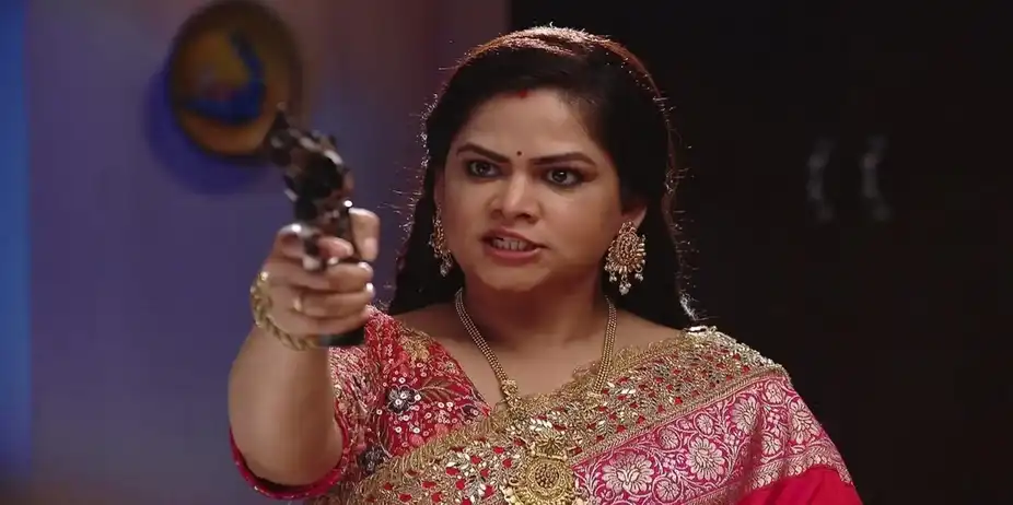 Bhawani's Terms for Sushmita | Suna Jhia