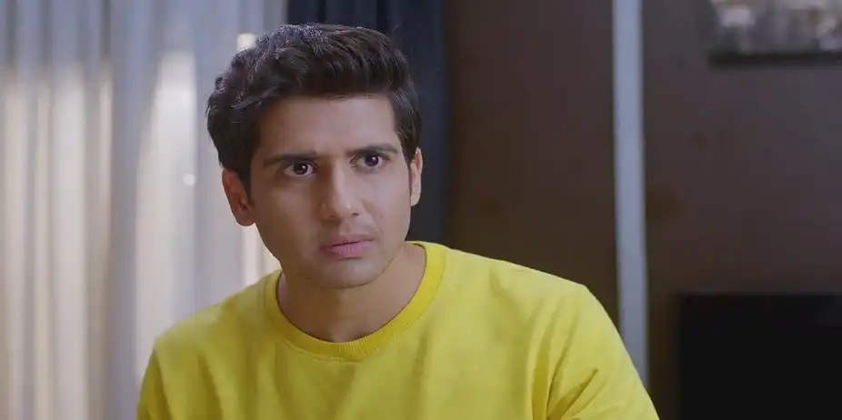 Nikita Gets Irked with Nishi | Sara Kahi Tichyasathi
