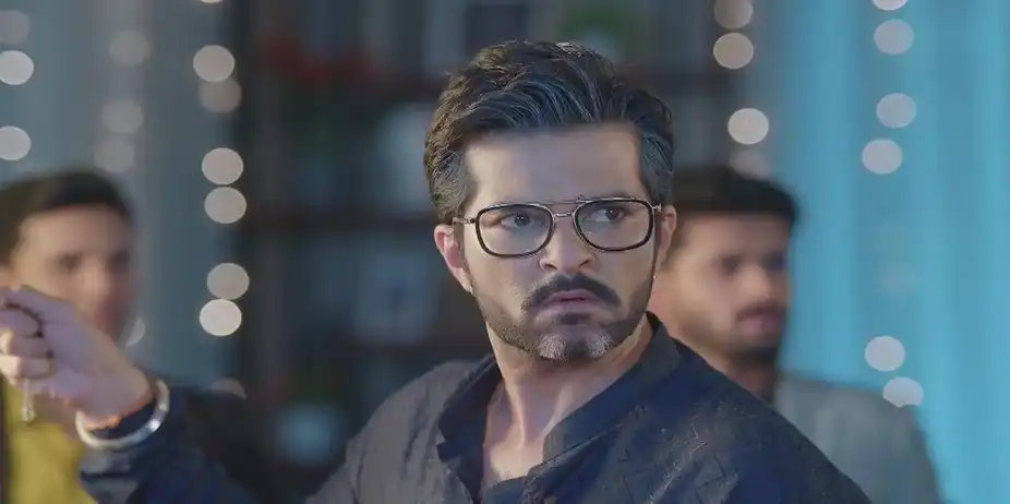 Durga Accuses Leela | Navri Mile Hitlerla