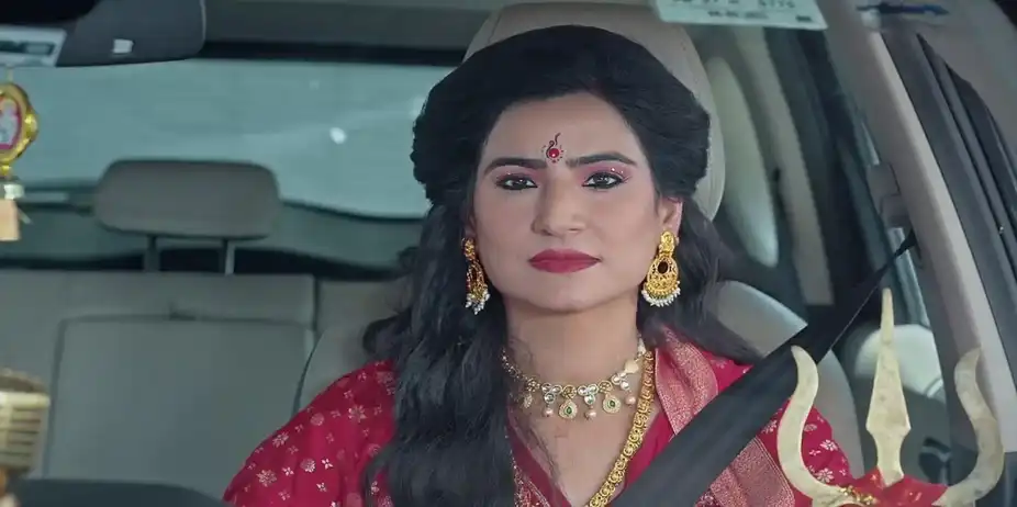 Maa Divyana Sends Shivika’s Picture to Goons | Shivika