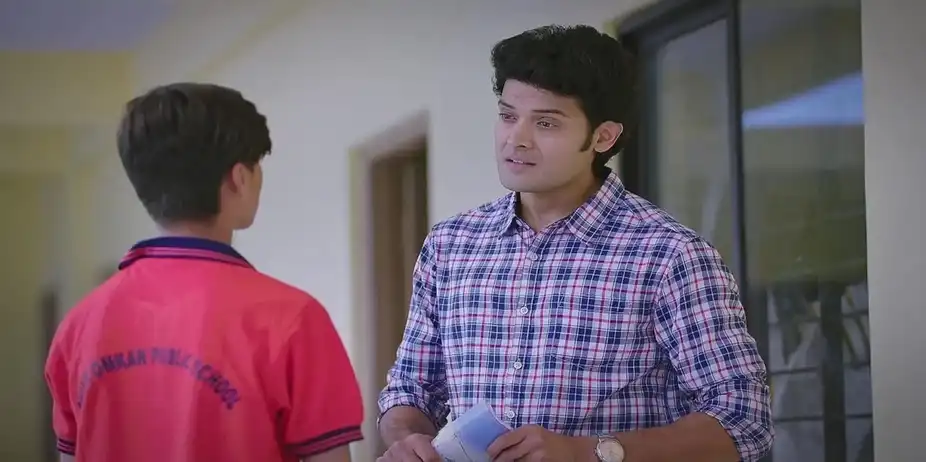 Partha's Student Thanks Him | Amruthadhaare