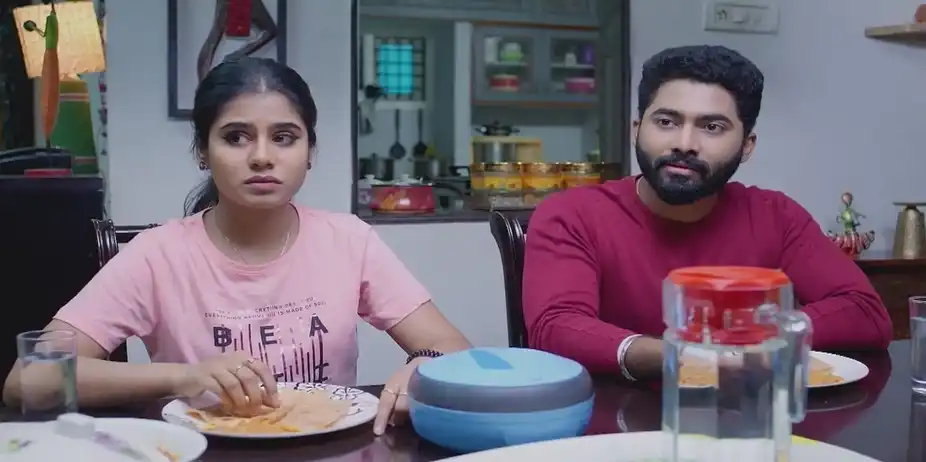 Jeeva Urges Madhumitha to Marry Goutham | Nenjathai Killathe