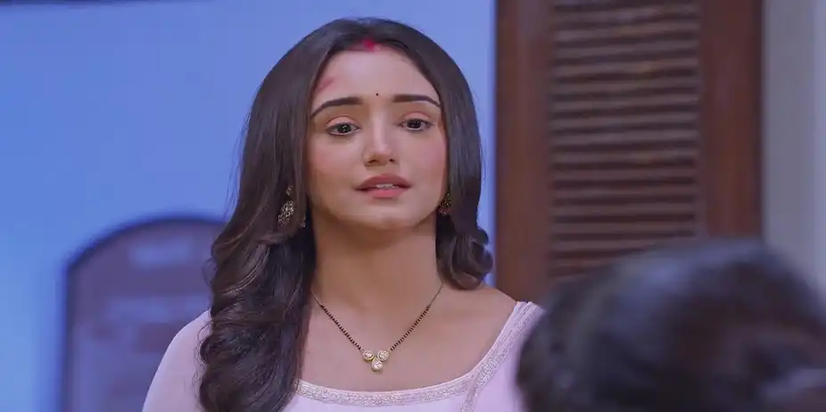 Purvi Tells the Malhotras about Her Accident | Kumkum Bhagya