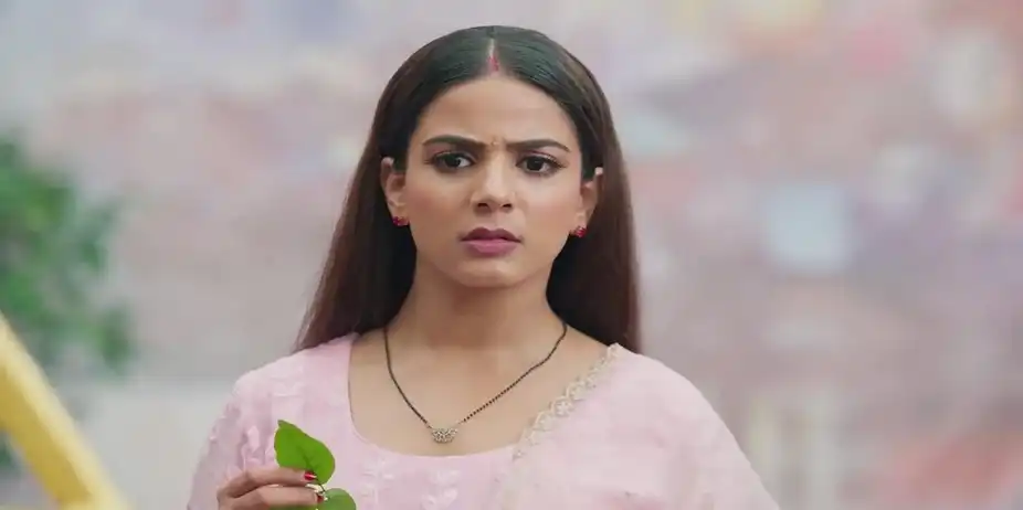 Mohini Pretends to Suffer a Foot Sprain | Pyaar Ka Pehla Adhyaya ShivShakti