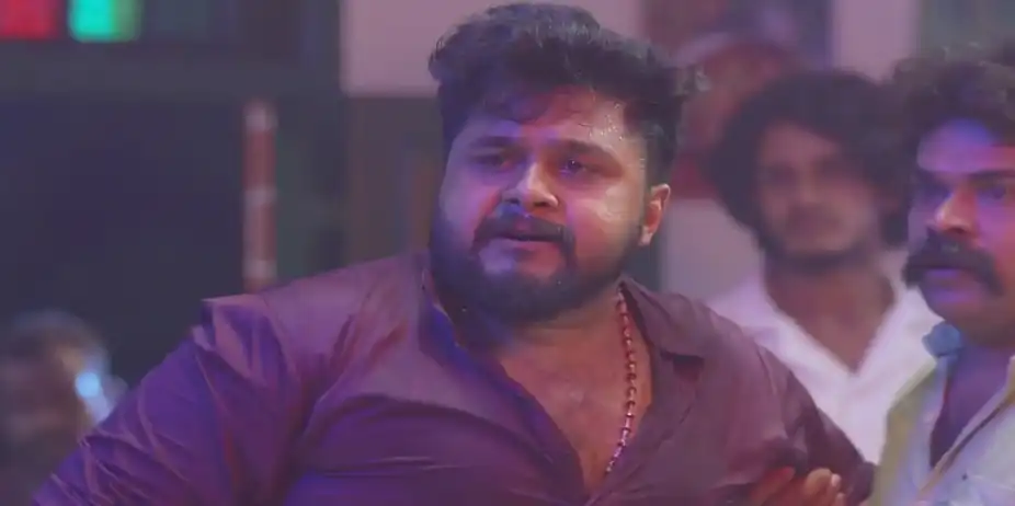 Vishnu Gets Drunk at a Bar | Kudumbashree Sharada