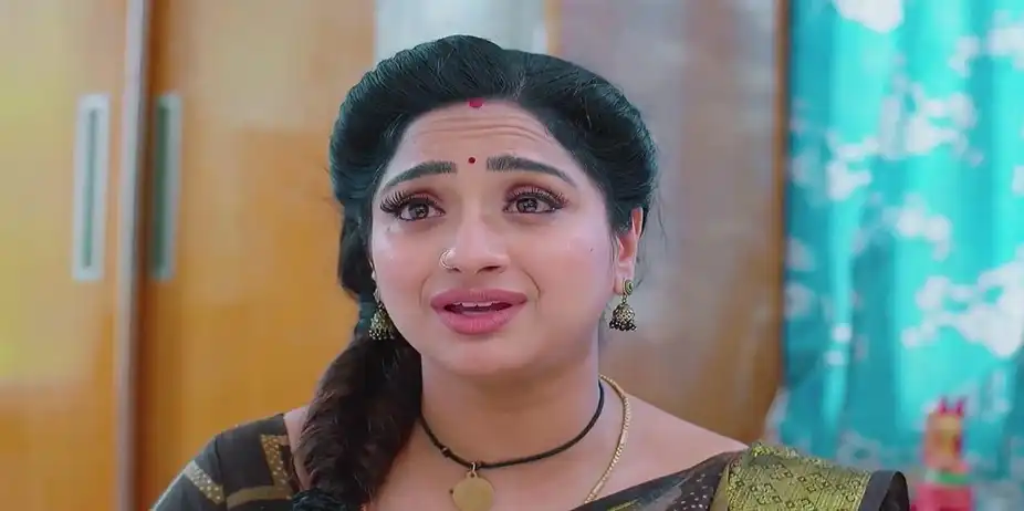 Trinayani Voices a Suspicion | Trinayani