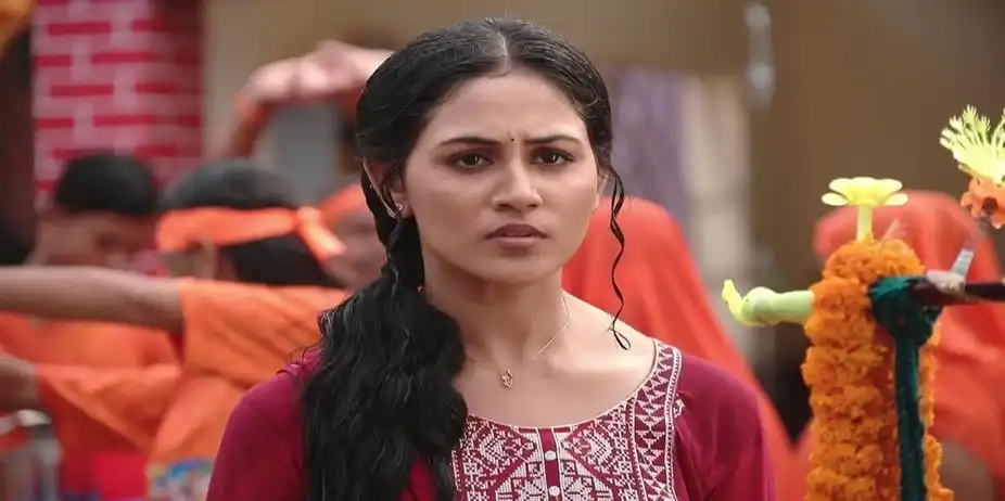 Priya Questions Bishnu | Suna Jhia