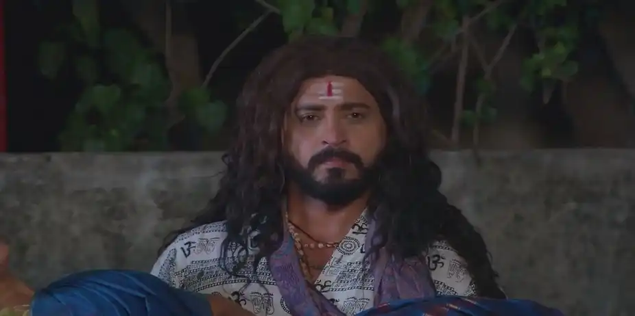 Parmeshan Helps Siddharth | Ninaithale Innikkum