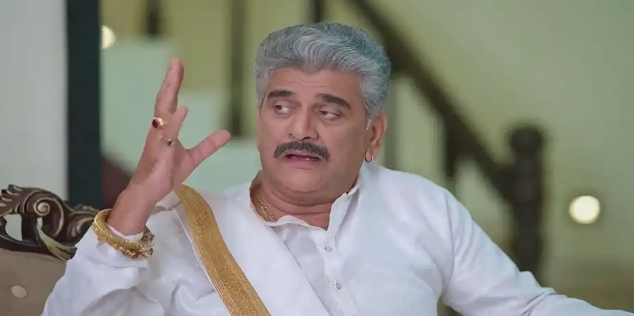 Daddy Gives the Wedding Invite to the Sarnobats | Lakhat Ek Amcha Dada