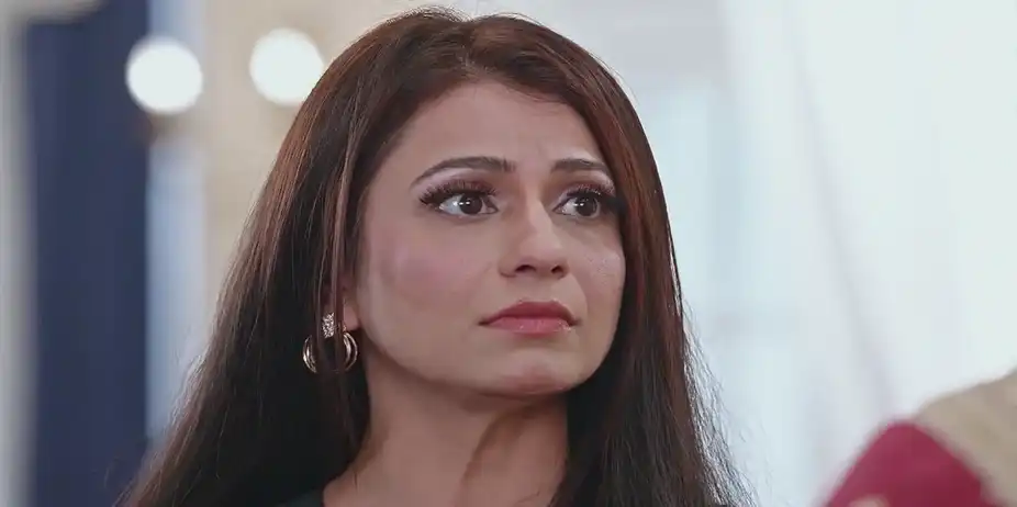Rakhi Tells Nidhi Something Shocking | Kundali Bhagya