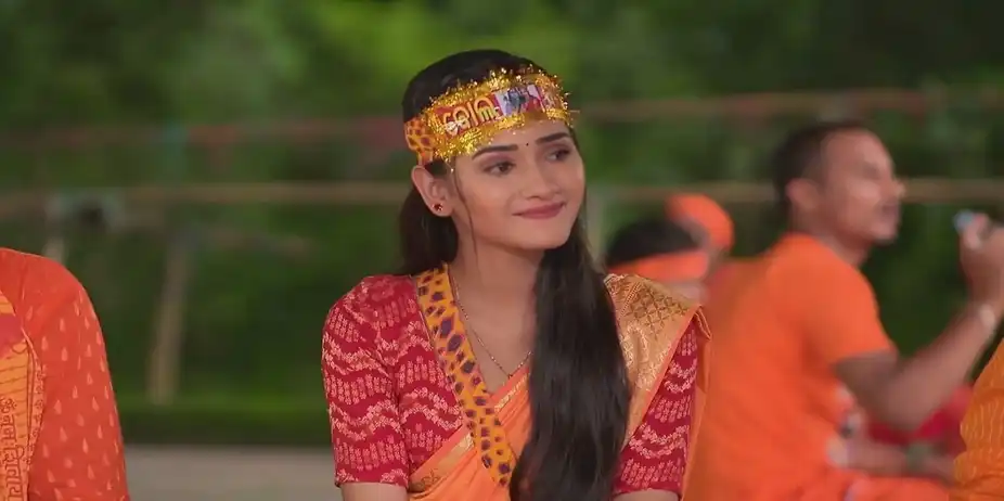 Lakshmi Discusses an Event | Tuma Bina