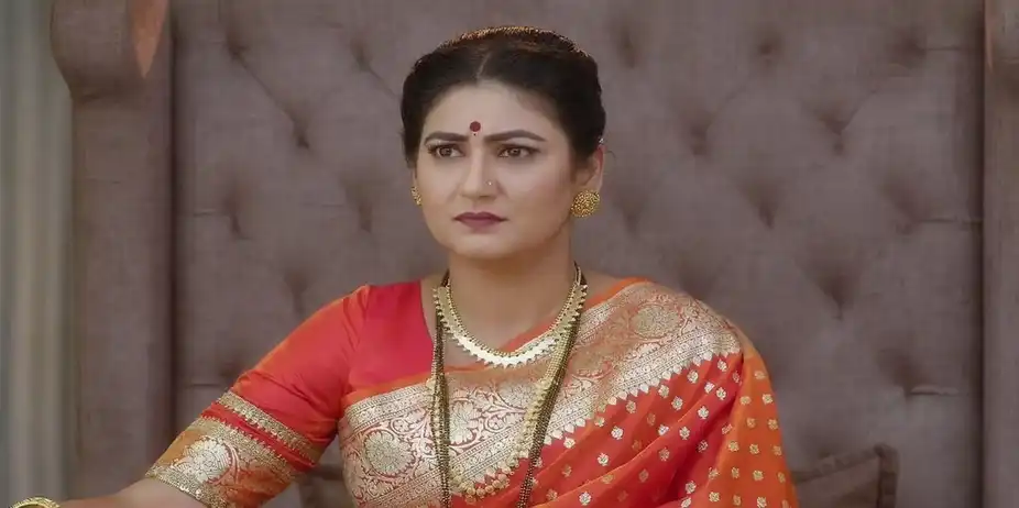 Pritam Shows Disha's Photos to Ahilya Devi | Paaru