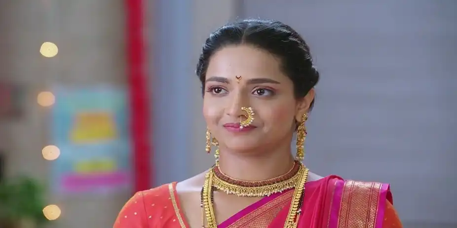 Leela and Revati Teach Shweta a Lesson | Navri Mile Hitlerla