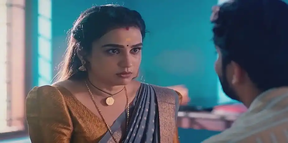 Vishal Taunts Parvathy | Parvathy