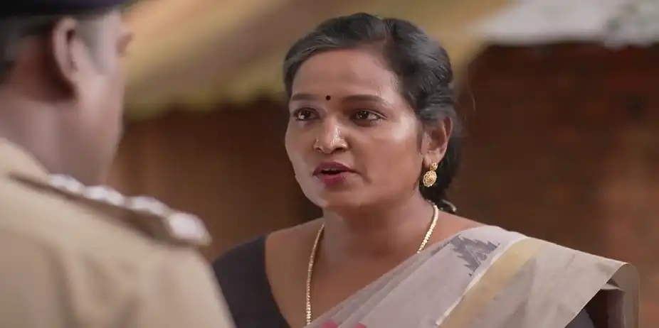 Sarojam Warns Chandrabose | Kudumbashree Sharada