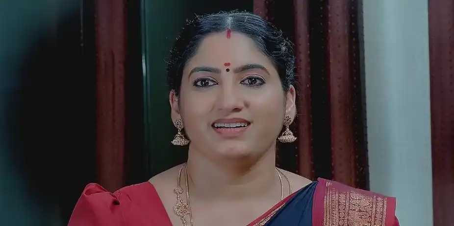 Mythili Is Shocked to See Savithri | Valsalyam