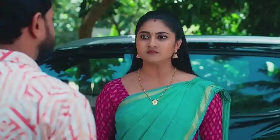 Vipin Corrects Pallavi | Parvathy