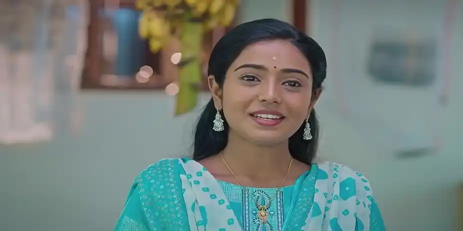 Varsha Hides about the Goons from Chandrika | Manathe Kottaram